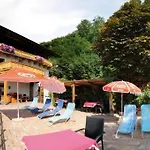 Hotel-garni Seestrand Bed & Breakfast 4*