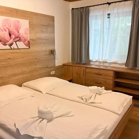 Hotel-garni Seestrand Bed & Breakfast Zell am See