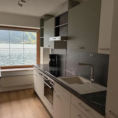 Bed & Breakfast Hotel-garni Seestrand Zell am See