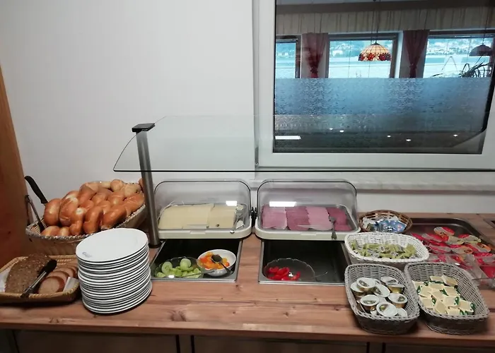 Hotel-garni Seestrand 滨湖采尔